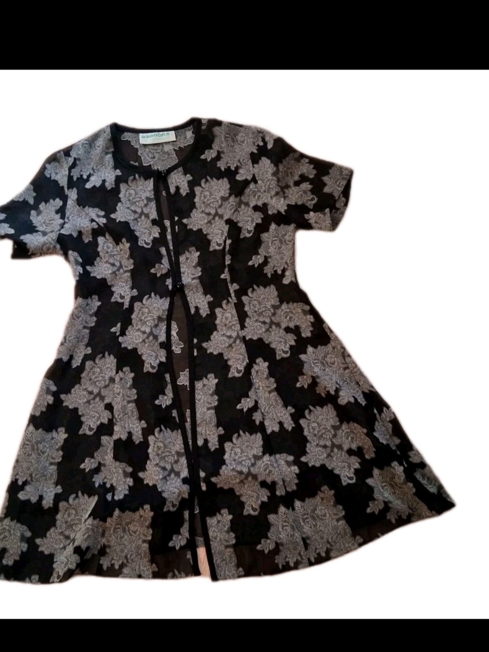 La Maison Simons , Contemporaine, Vintage Sheer Floral Lace Overlay – Like New - Picture 3 of 11